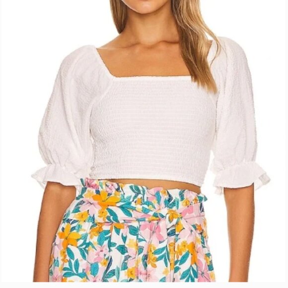BCBGeneration Smocked Top in White crop top, Size Large NWT - Picture 1 of 6